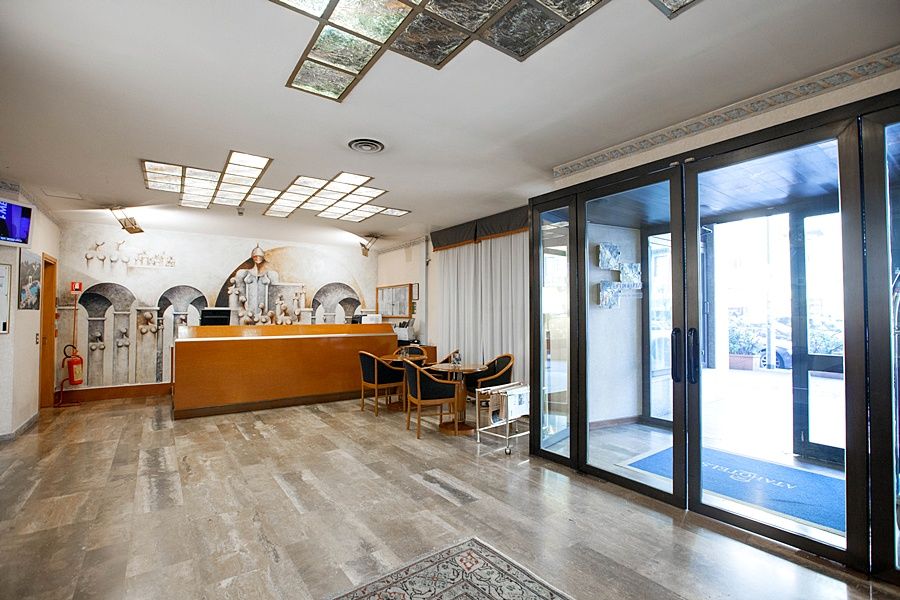 Unaway Hotel & Residence Linea Uno Milano Exteriör bild