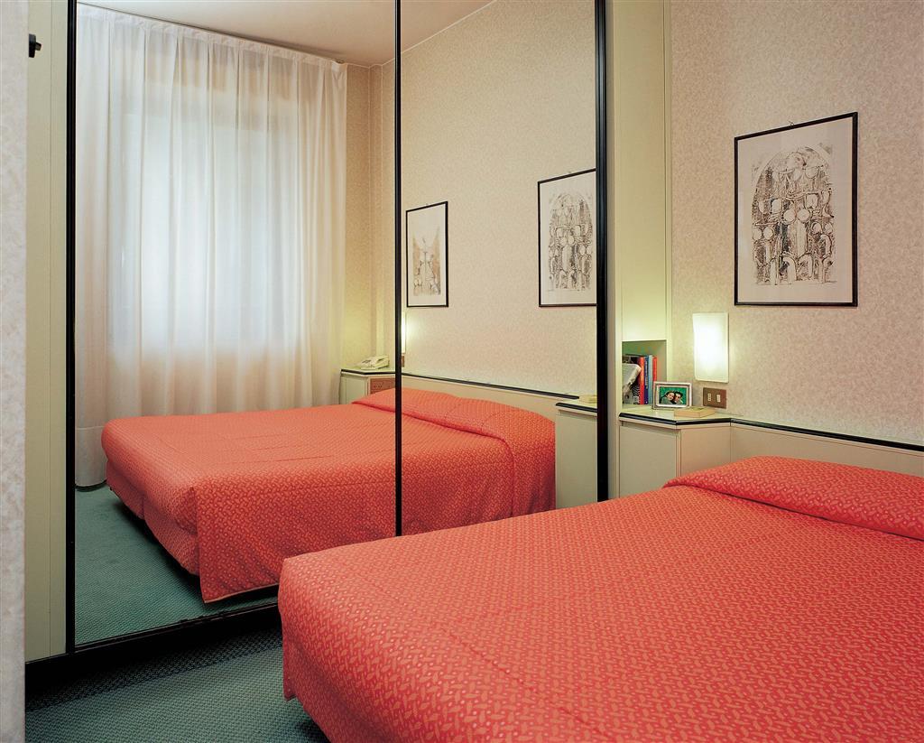 Unaway Hotel & Residence Linea Uno Milano Rum bild