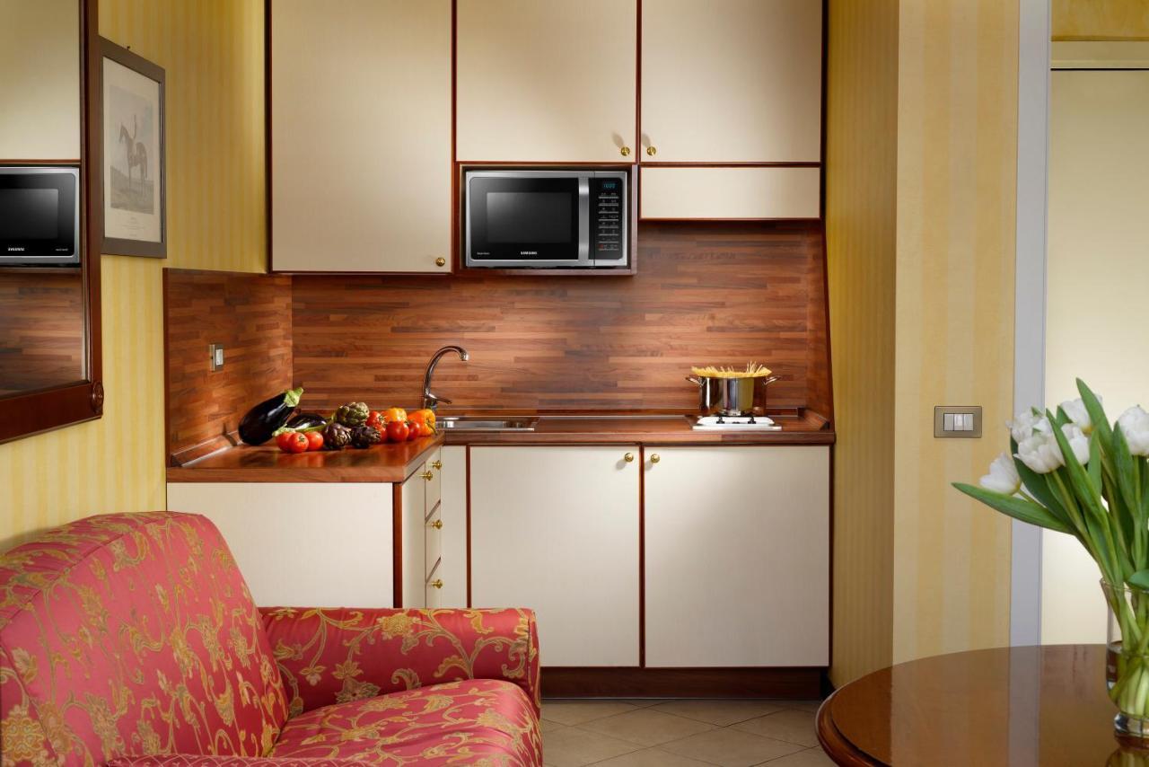 Unaway Hotel & Residence Linea Uno Milano Exteriör bild